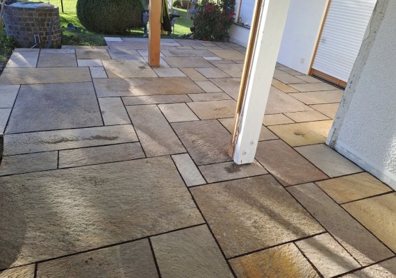 Bodenplatten bruchrau wilder Verband